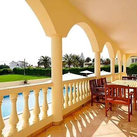 Sleeps 8 Pool Wifi Villa Lagos