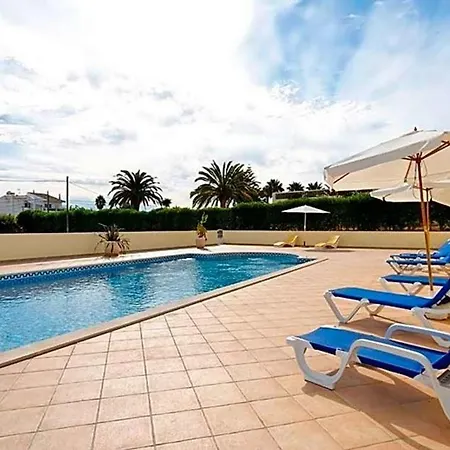 Sleeps 8 Pool Wifi Lagos