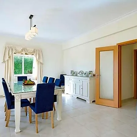 Sleeps 8 Pool Wifi Villa *