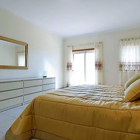 Sleeps 8 Pool Wifi Lagos
